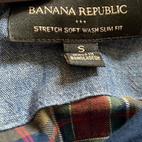 Banana Republic Plaid Long Sleeve Button Down - Picture 9 of 9